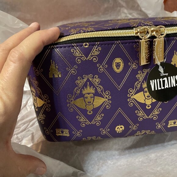 Bath & Body Works Disney Villains Collection Evil Queen Cosmetic Bag - NWT - Picture 4 of 5